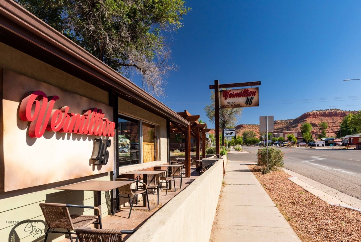 Restaurant Property for Sale - 210 S 100 E - Kanab, UT 84741