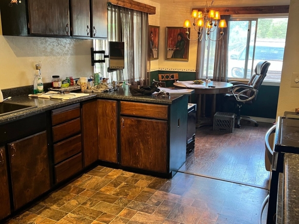 1 of 8 - 265 N 200 E, Kanab, UT