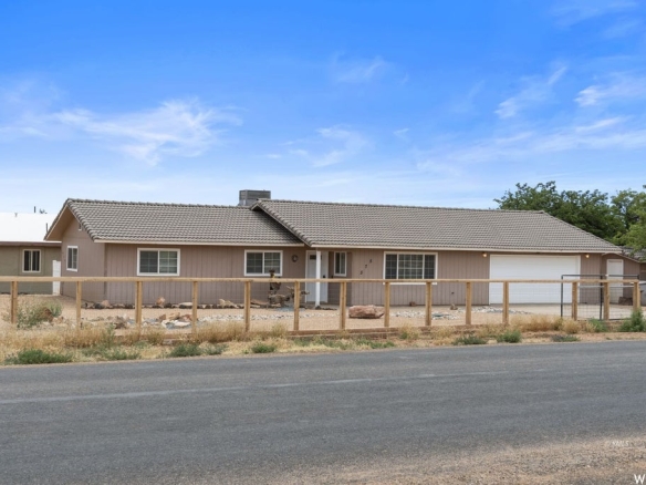 1 of 31 - 575 W Pipe Springs Dr, Kanab, UT