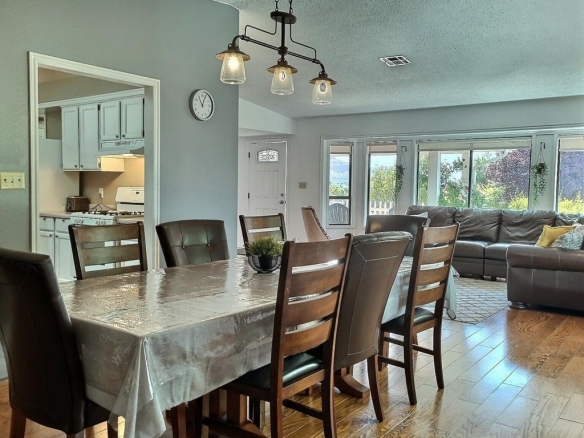 1 of 33 - 584 W Powell Drive, Kanab, UT