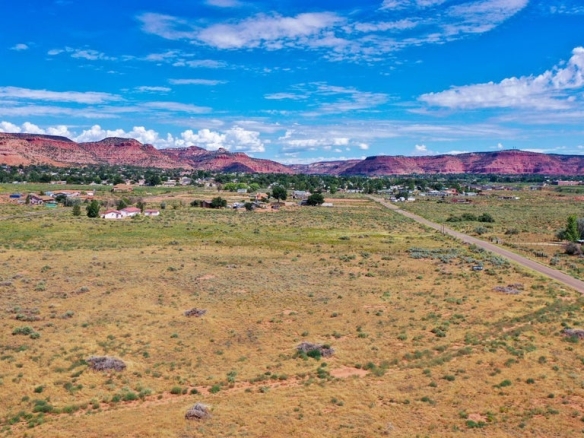 1 of 19 - Hopi Dr, Kanab, UT