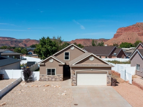 1 of 34 - 805 E Rocky Rd, Kanab, UT