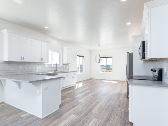 1 of 44 - 3115 E Kason Court, Kanab, UT