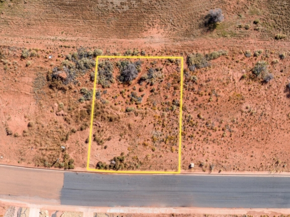 1 of 5 - 784 E Country Club Drive, Kanab, UT
