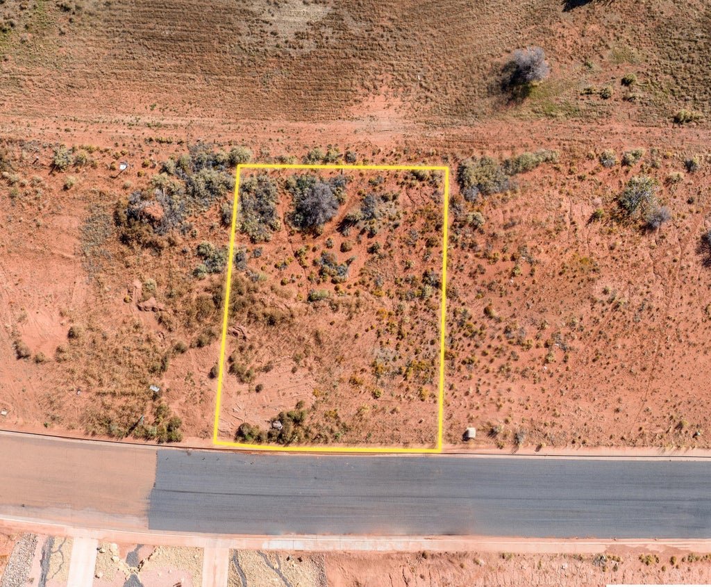 1 of 5 - 784 E Country Club Drive, Kanab, UT