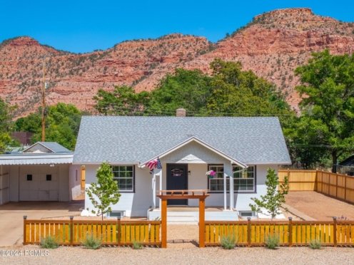 1 of 44 - 146 N 100 E, Kanab, UT