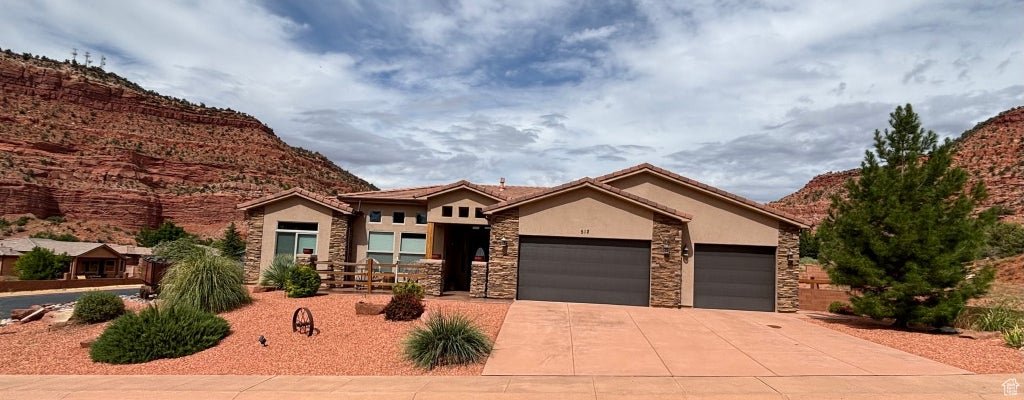 1 of 7 - 512 E Chuckwagon Cir, Kanab, UT