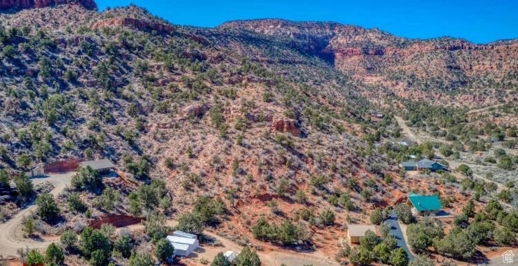1 of 10 - 1057 W Vermillion Dr, Kanab, UT