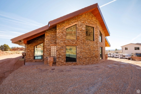 1 of 65 - 742 E Country Club Dr, Kanab, UT