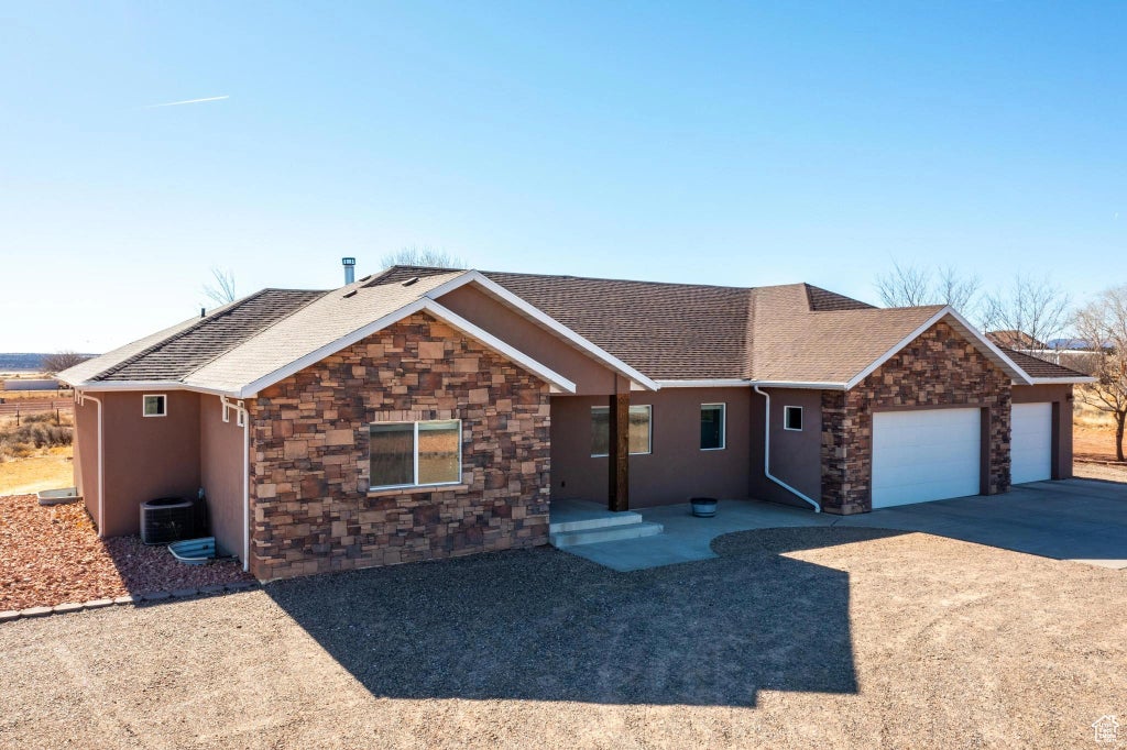 1 of 46 - 537 W Piute Dr, Kanab, UT