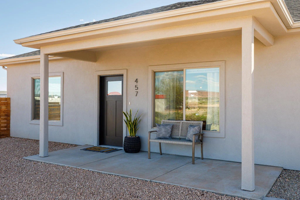 1 of 33 - 4170 E Mountain Vw Dr, Kanab, UT