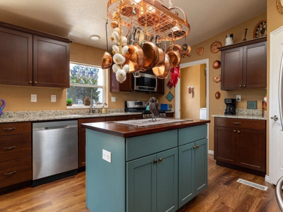 1 of 50 - 1361 S Roadrunner Cir, Kanab, UT
