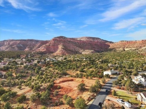 1 of 10 - 1540 S Lee Dr, Kanab, UT