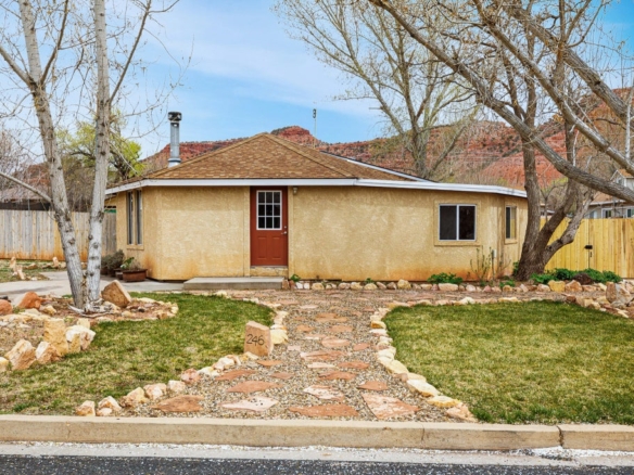 1 of 27 - 246 N 150 E, Kanab, UT