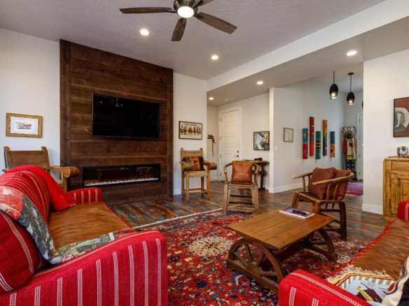 1 of 52 - 533 E Cutter Trail, Kanab, UT